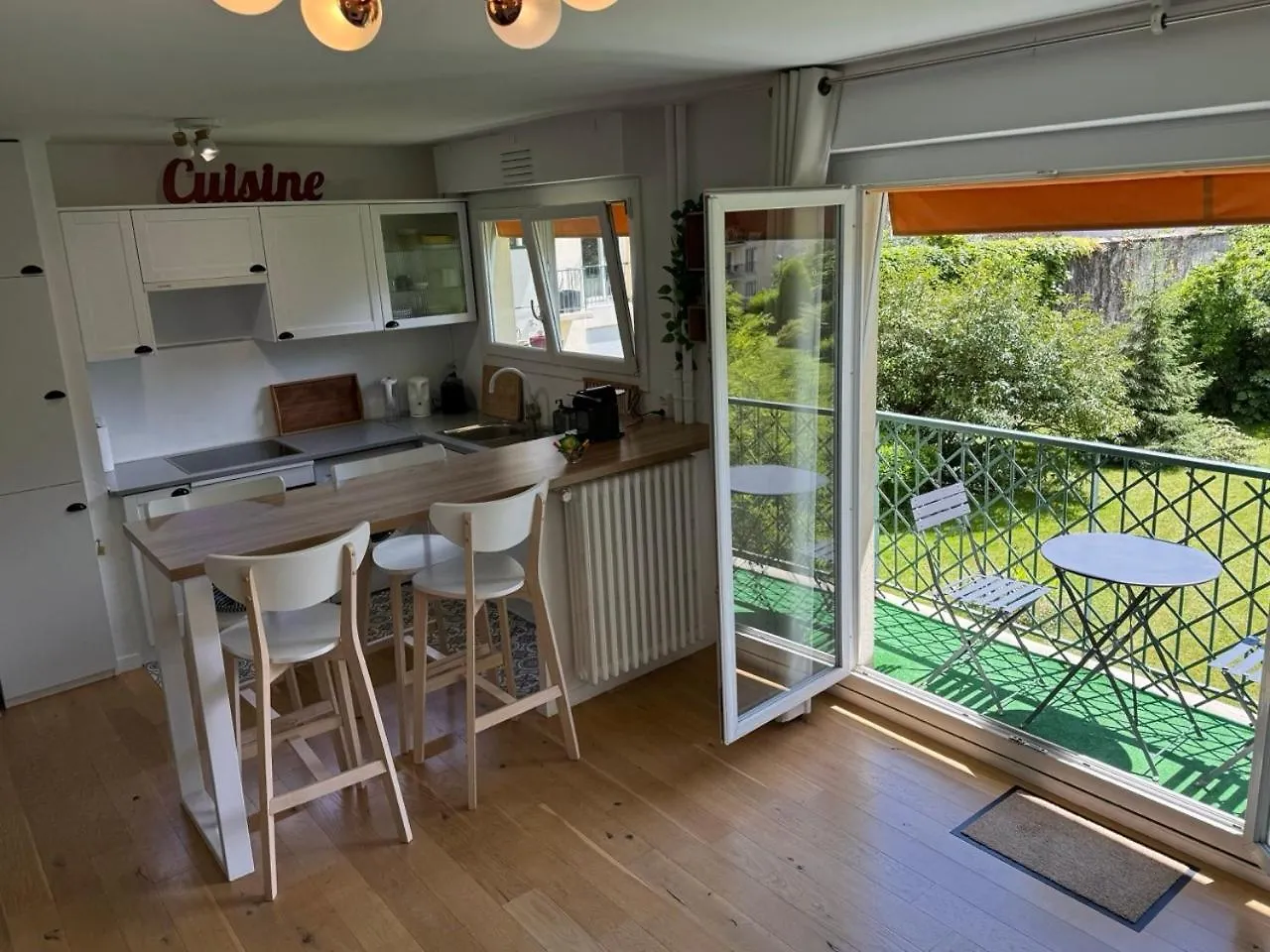 Superbe Appartement Avec Belle Vue Jardin Paříž 0*,  Francie