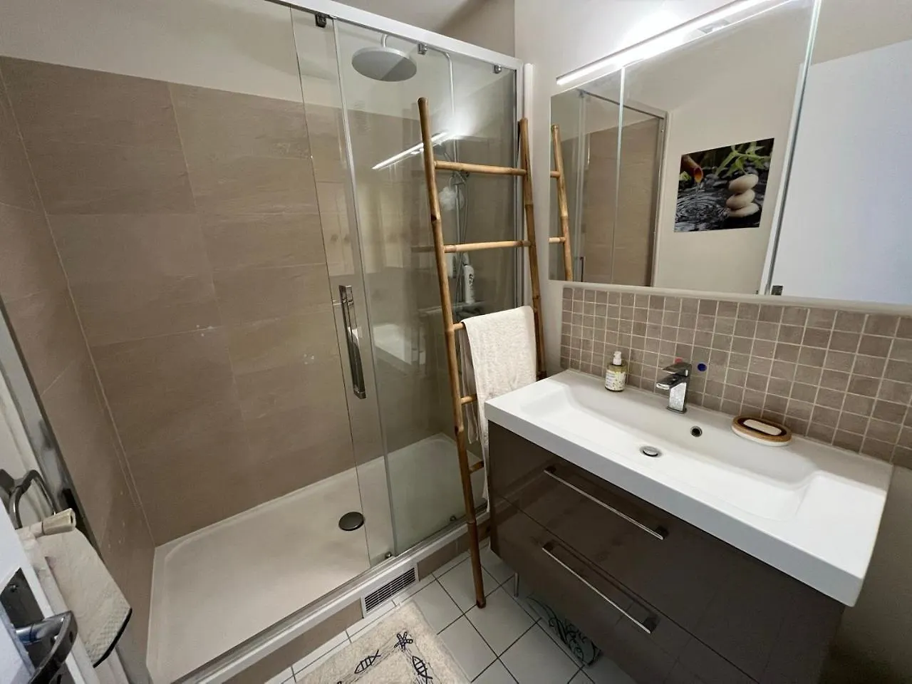 Superbe Appartement Avec Belle Vue Jardin Parigi Appartamento